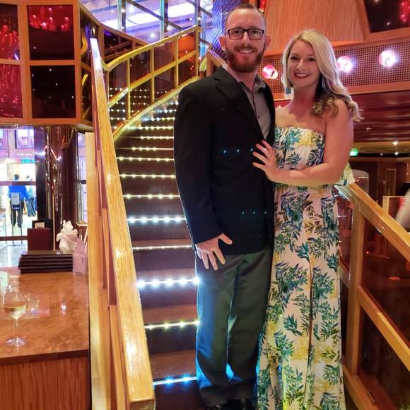 Meet your Posher, Ana - Picture 1 of 1